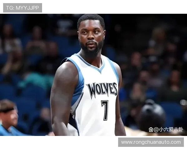 BIG3 赛场爆发冲突：霍华德与芬森互殴摔进观众席被驱逐(2)